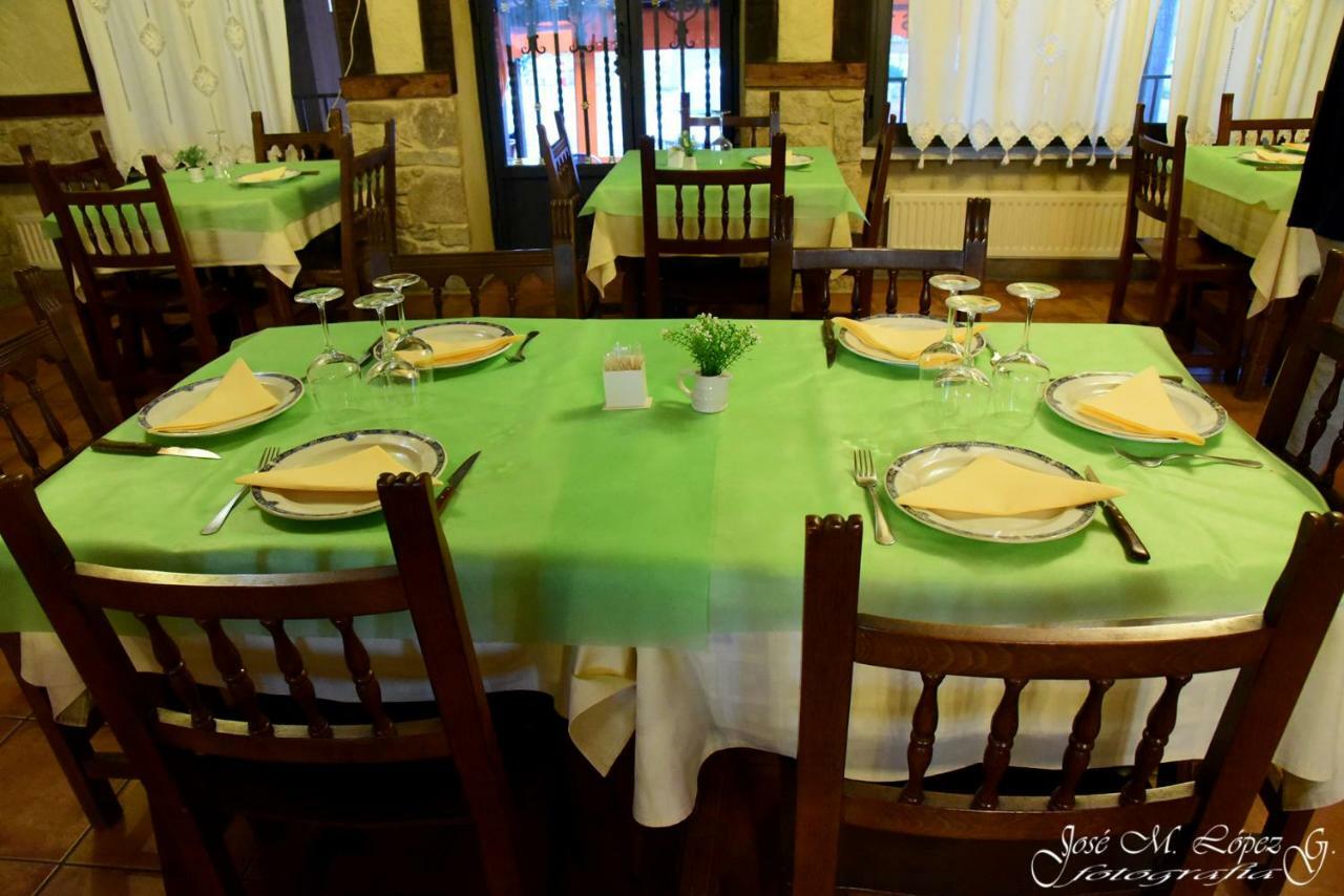 Hostal Restaurante El Final El Cabaco Esterno foto